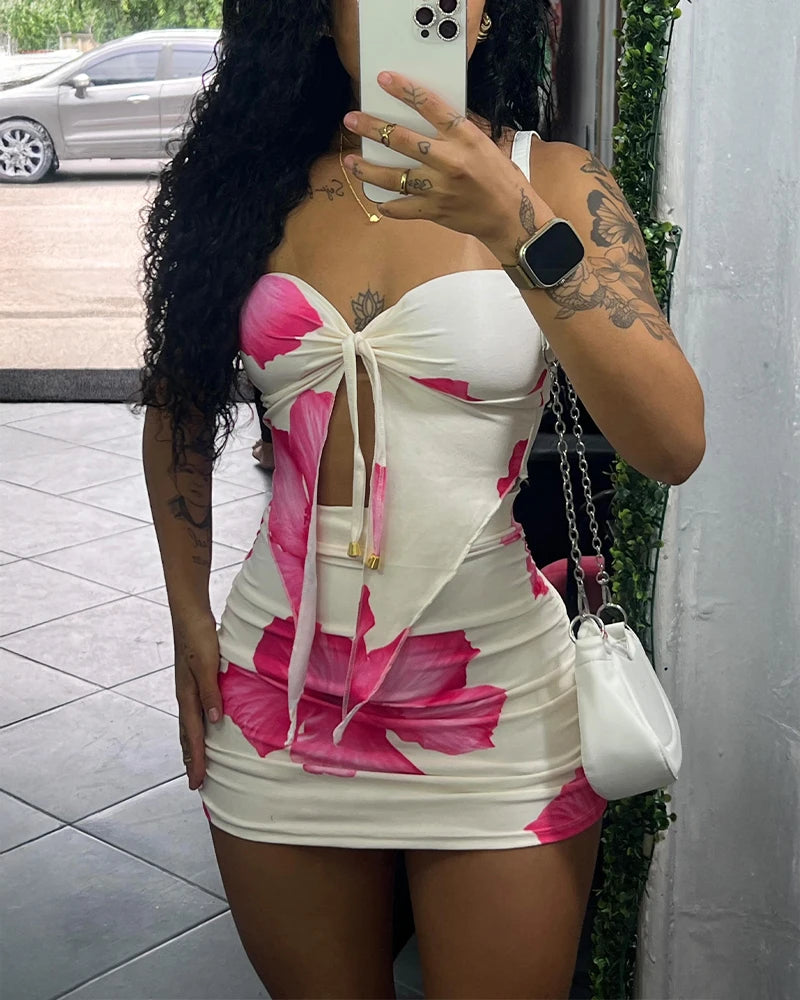 Elegant Women's Sets Floral Print Strapless Tied Top W Ruched Mini Skirt Set Two-Piece Outfit Sexy Tight Retro Two-Piece Set