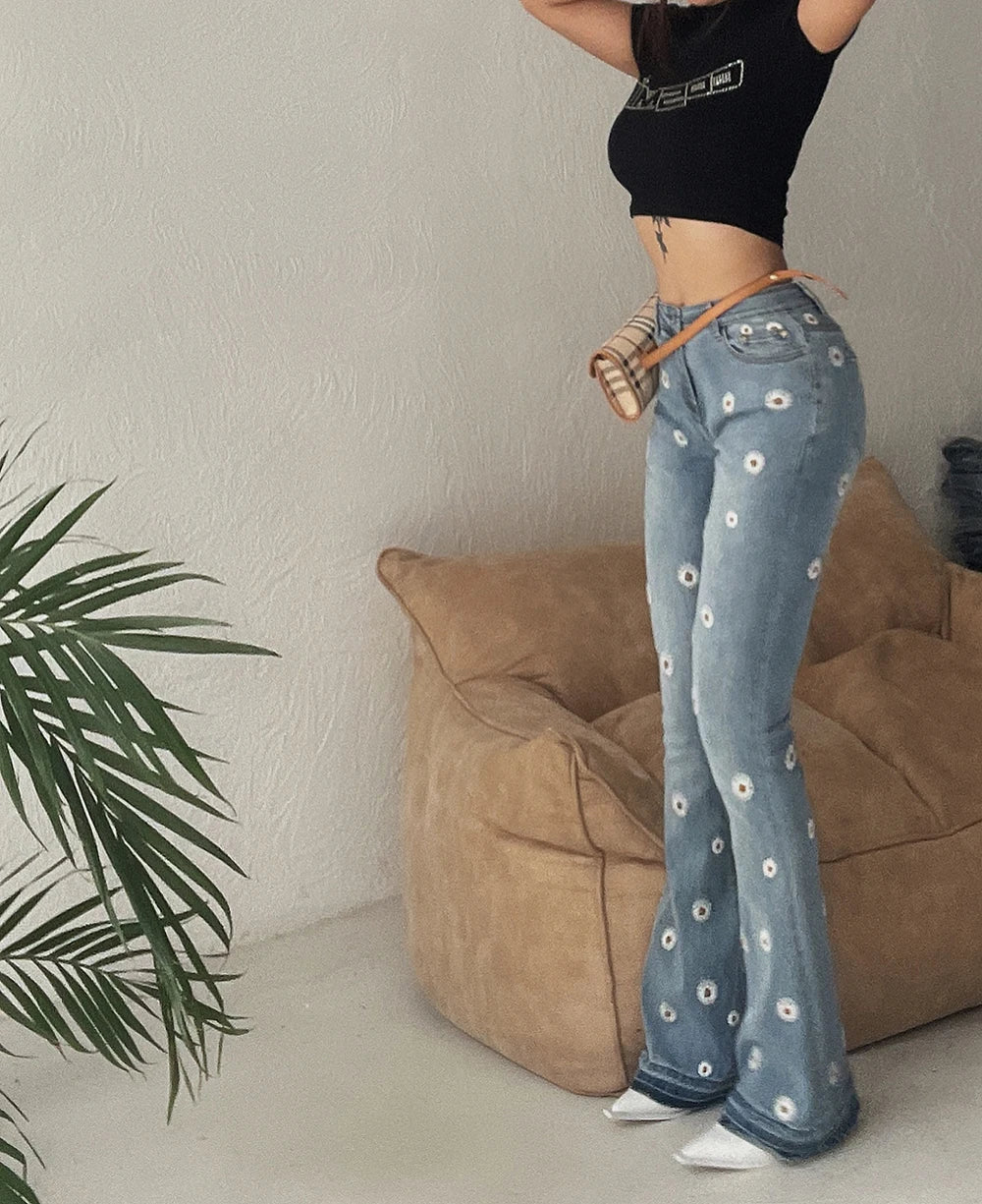 Women's Denim Bell Bottoms High Waist Tight Elastic Long Legs Daisy Embroidered Printed Spicy Girl Slim Straight Jeans UDUE