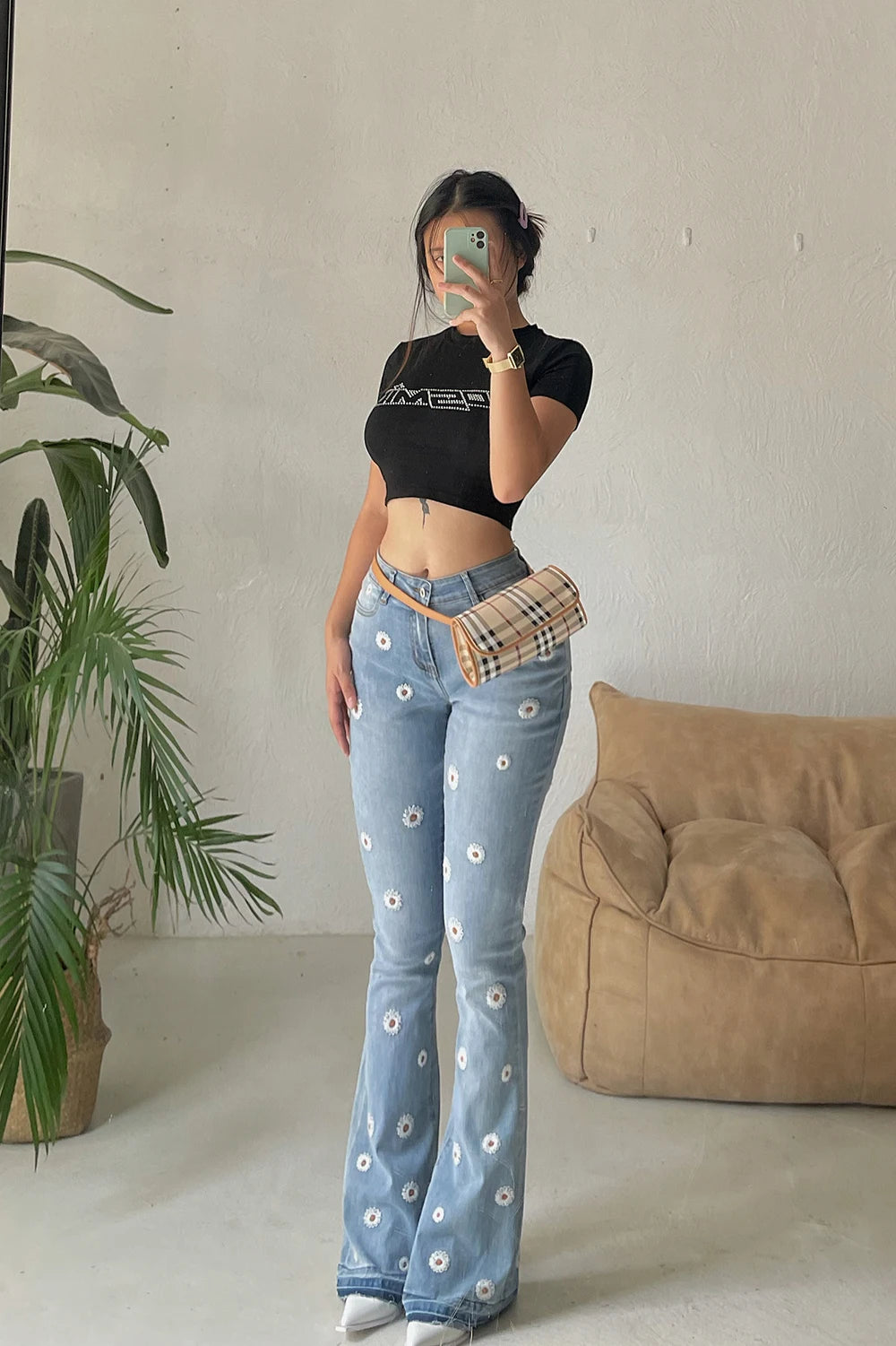 Women's Denim Bell Bottoms High Waist Tight Elastic Long Legs Daisy Embroidered Printed Spicy Girl Slim Straight Jeans UDUE