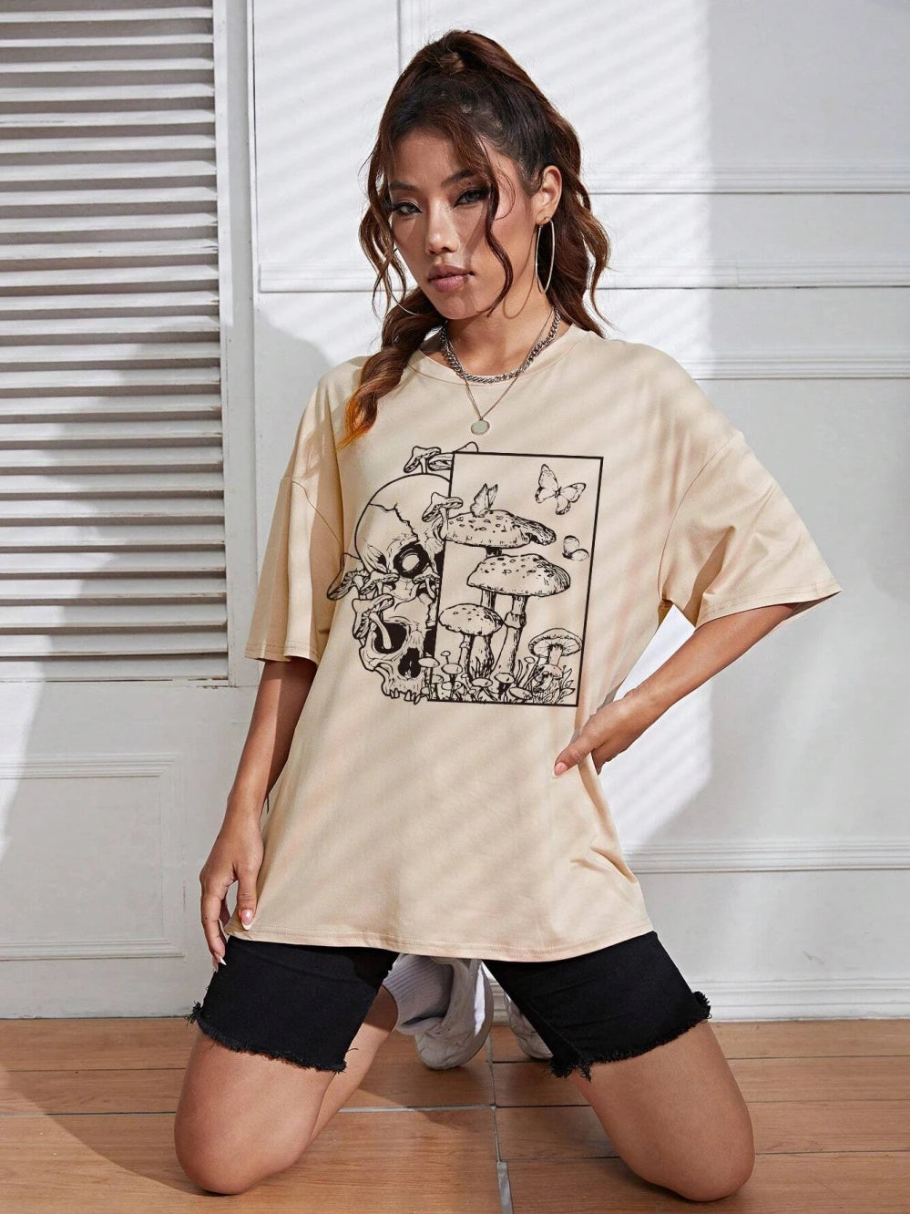 Poisonous Mushrooms Grow On Skulls Women T-Shirt Summer Fashion T Shirts Street Casual Tops Cotton Oversized Short Sleeve