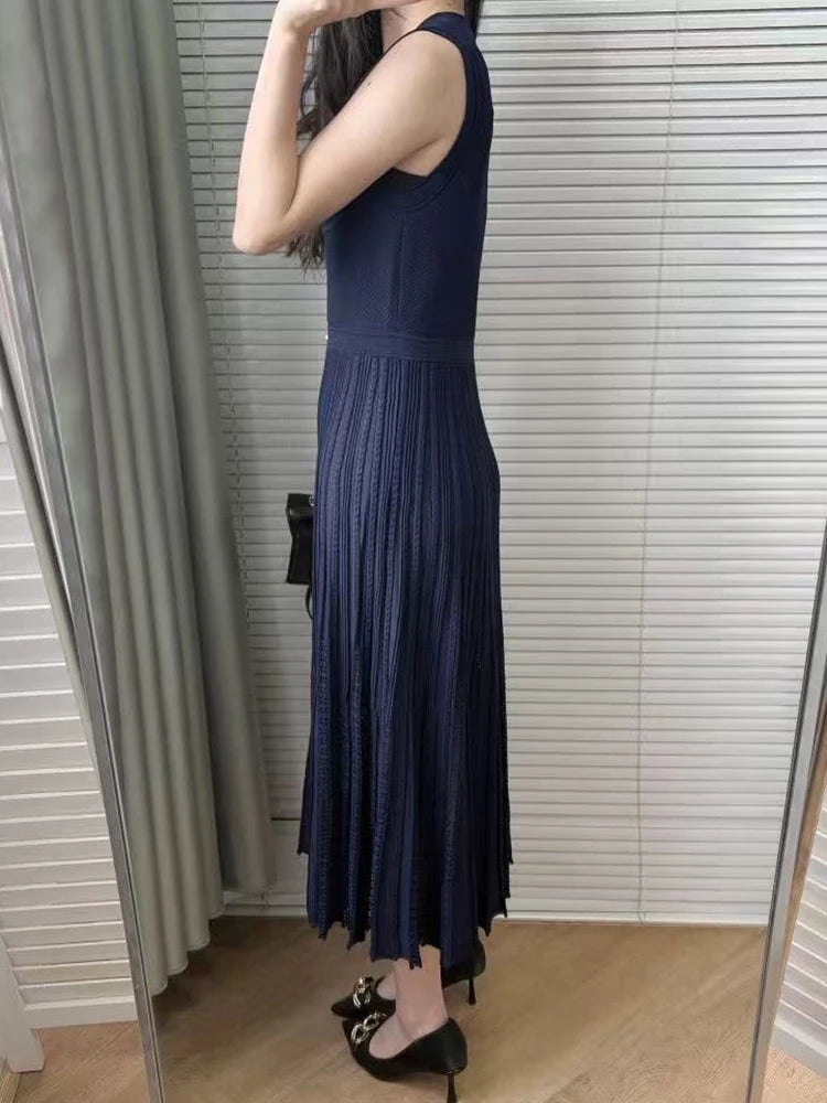 Spring Summer New Fashion Dark Blue Knit Midi Dress Women Temperament Elegant O Neck Sleeveless Single-Breasted Slim Robe Ladies