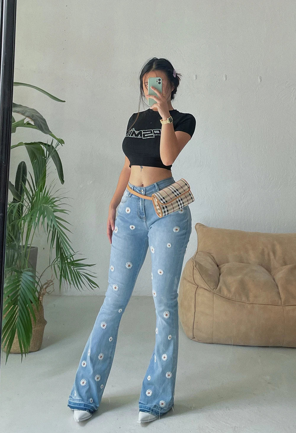 Women's Denim Bell Bottoms High Waist Tight Elastic Long Legs Daisy Embroidered Printed Spicy Girl Slim Straight Jeans UDUE