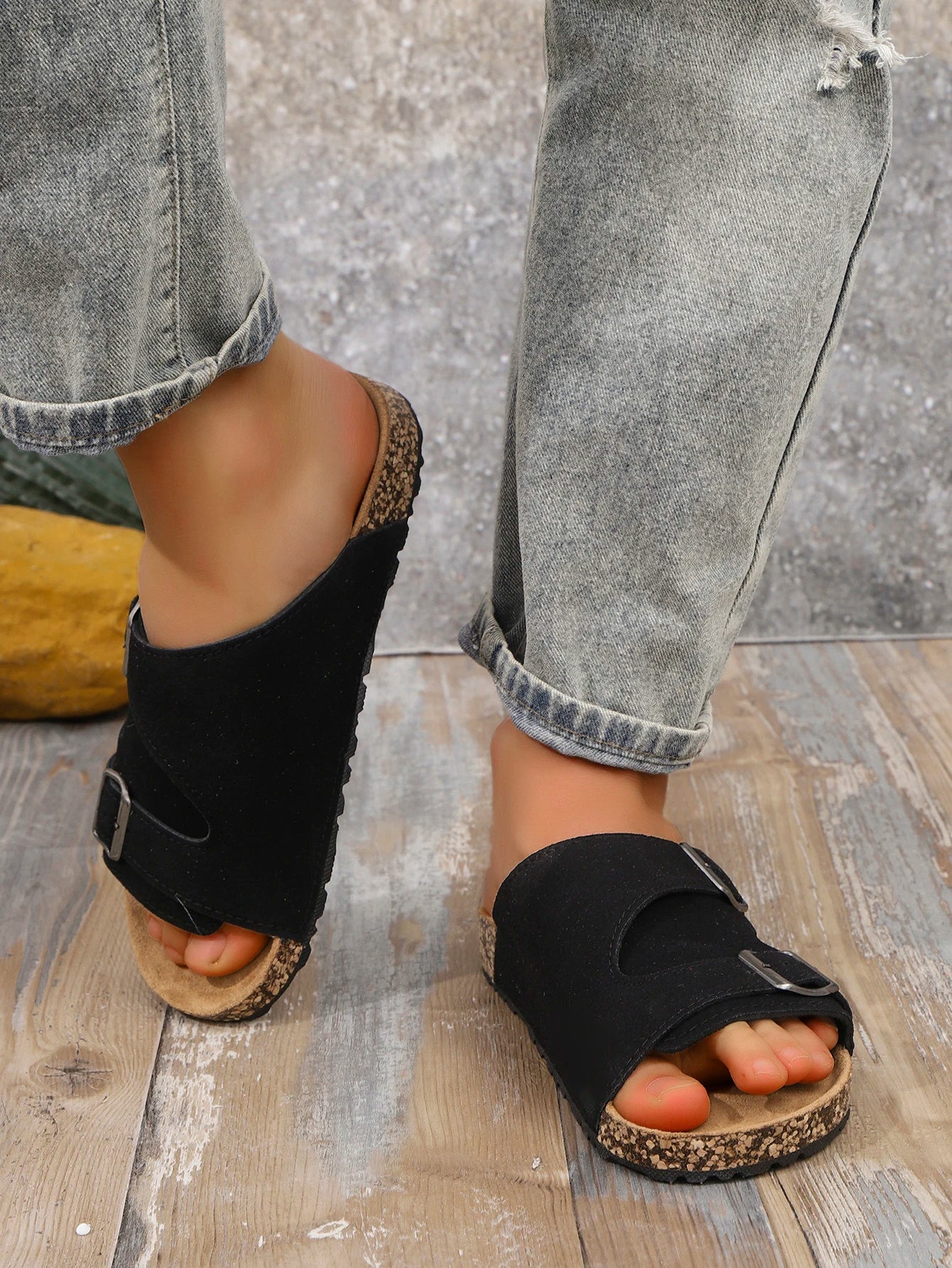 Men's Casual Simple Buckle Adjustable Set with Suede Upper Wood Grain Soft-Soled Slippers