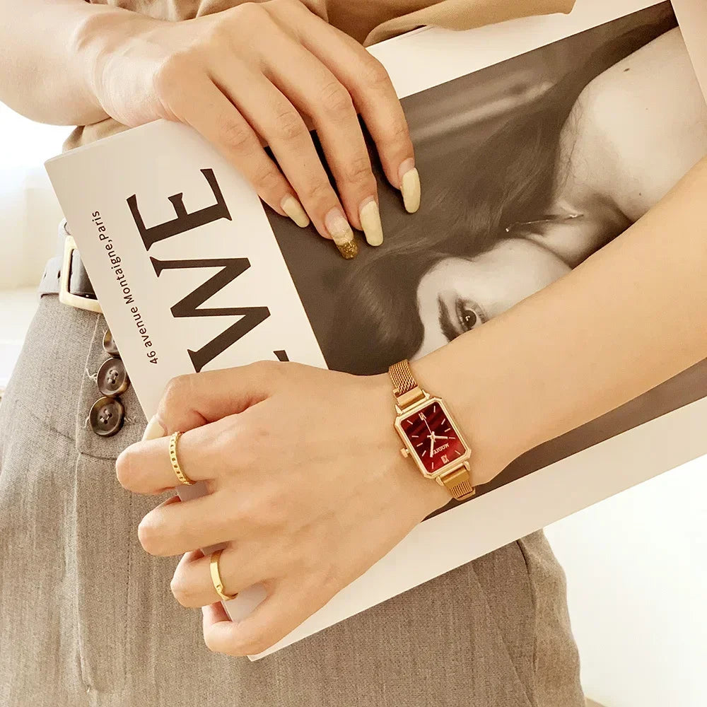 New Women Watches Fashion Square Ladies Quartz Watch Magnetic Strap Green Dial Simple Rose Gold Mesh Luxury Women Watches