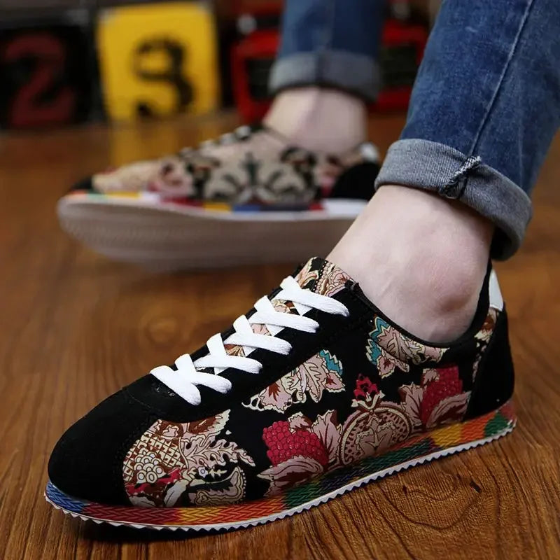 Fashion Graffiti Printed Men Suede Sneakers Red Running Shoes Men's Jogging Shoes Light Gym Trainers Men Flat Embroidery Shoes