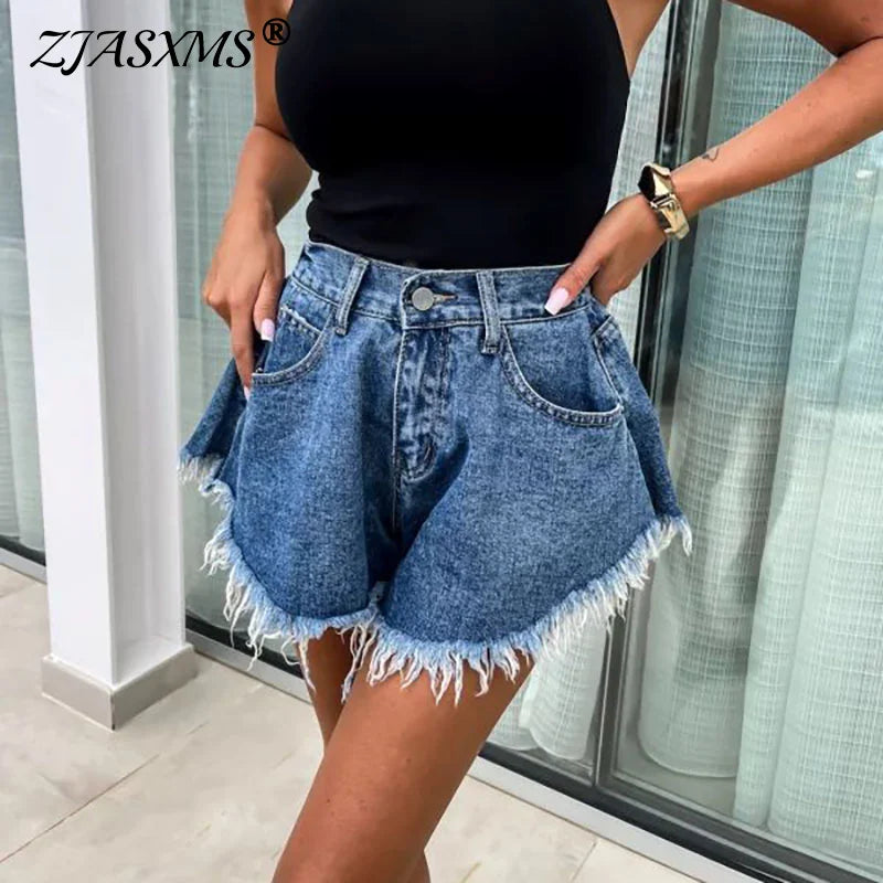 Chic Sexy High Waist Button Jean Shorts Y2K Woman Spring Solid Tassel Denim Shorts Summer Pocket Streetwear Wide Leg Short Pants