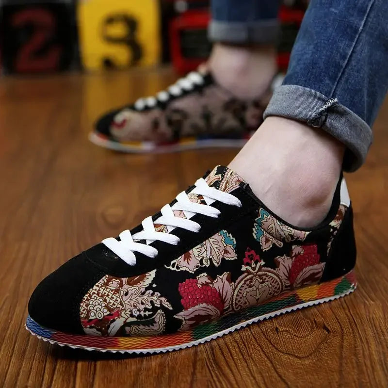 Fashion Graffiti Printed Men Suede Sneakers Red Running Shoes Men's Jogging Shoes Light Gym Trainers Men Flat Embroidery Shoes