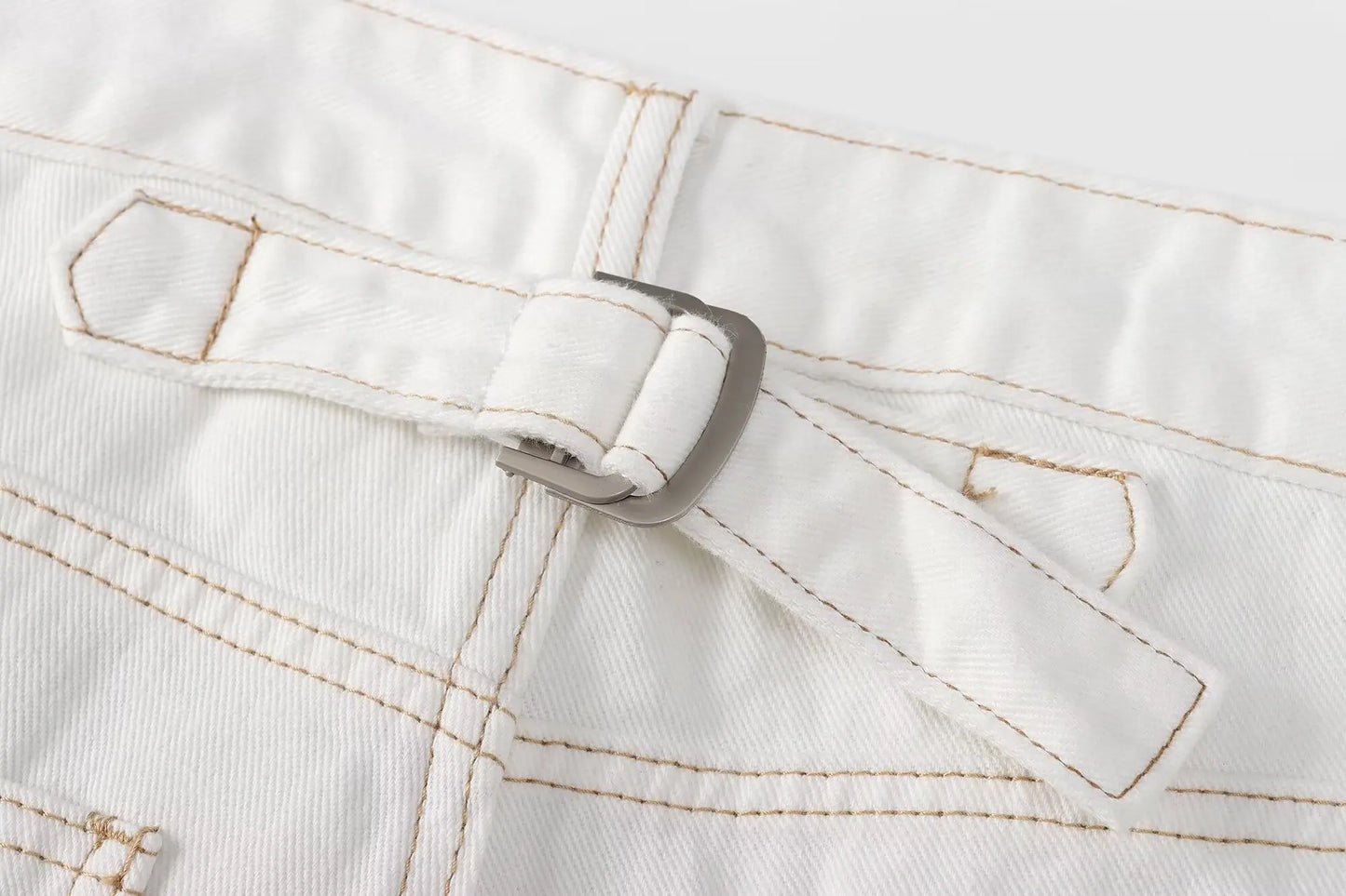 Maxdutti Vintage Loose Mom White High Waist Jeans Wide Leg Jeans Women With Contrasting Stitching Casual Trousers