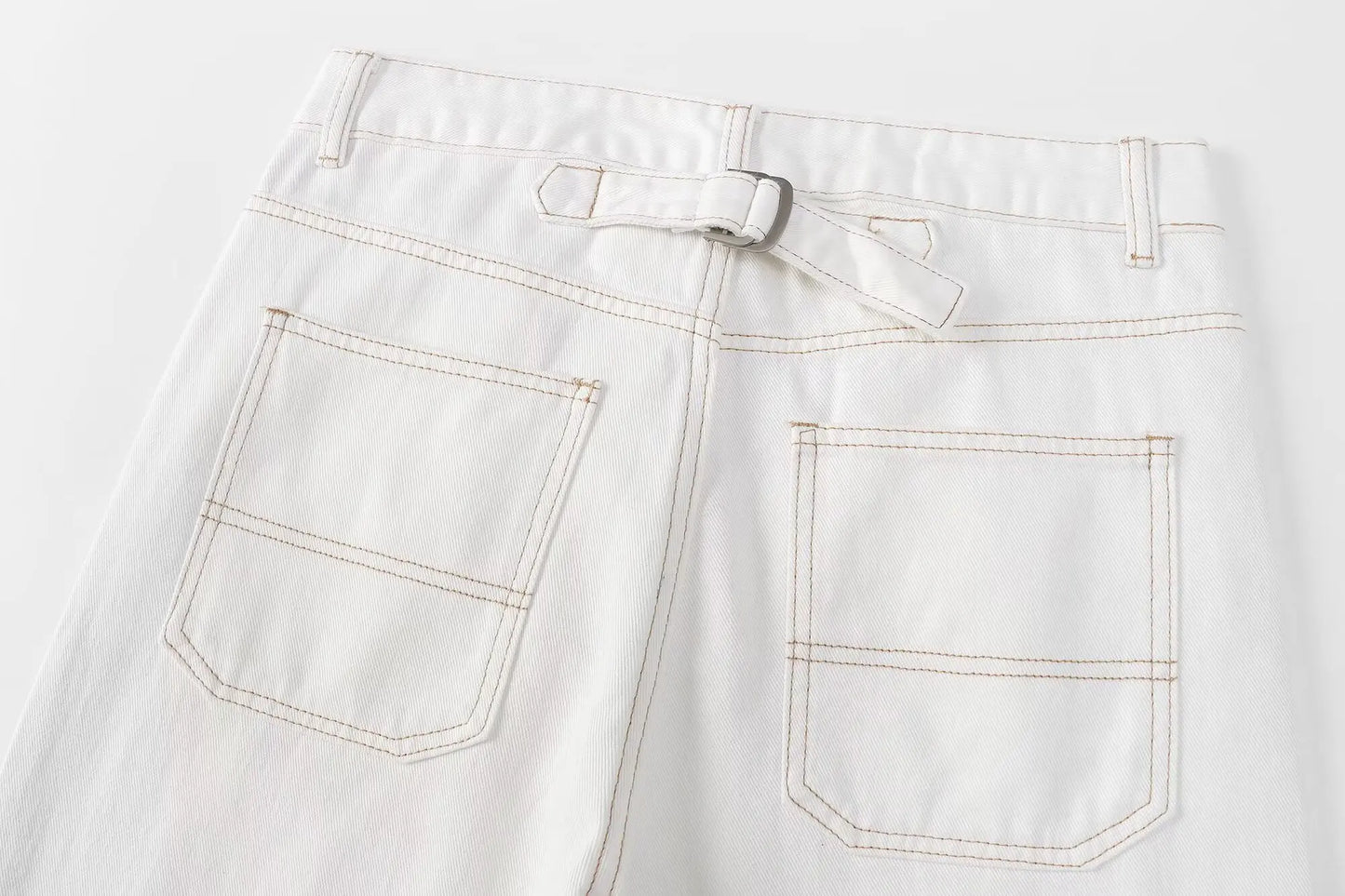 Maxdutti Vintage Loose Mom White High Waist Jeans Wide Leg Jeans Women With Contrasting Stitching Casual Trousers