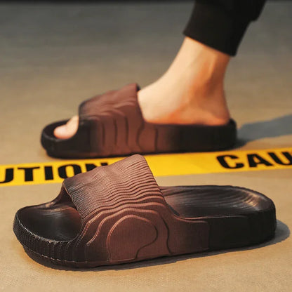 Flip Flop Men's Slide Slipper Man Luxury 2024 Men's Summer Slippers Walk Around Home Male Shoes Sneakers Living Room Slippers