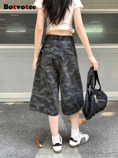 Botvotee Camo Calf Length Jeans for Women High Waisted Wide Leg Baggy Denim Camouflage Jeans with Pockets Summer Fashion Pants