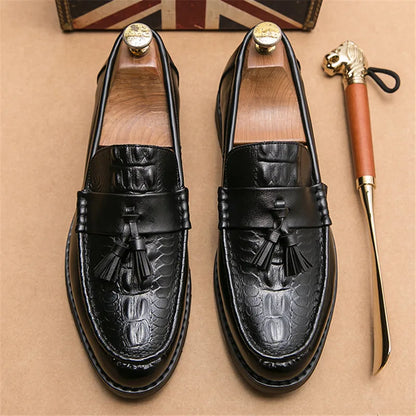 Men's Pointed Alligator Pattern Slip On Patent Leather Dress Casual Shoes Wedding Dress Business Homecoming Footwear