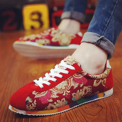 Fashion Graffiti Printed Men Suede Sneakers Red Running Shoes Men's Jogging Shoes Light Gym Trainers Men Flat Embroidery Shoes