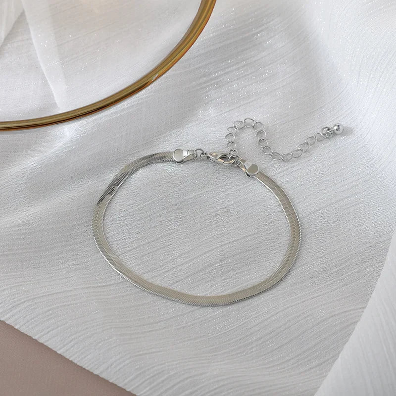 4pcs Punk Curb Cuban Chain Bracelets Set for Women Simple Thick Gold Color Charm Bracelets Fashion Jewelry Accessories New